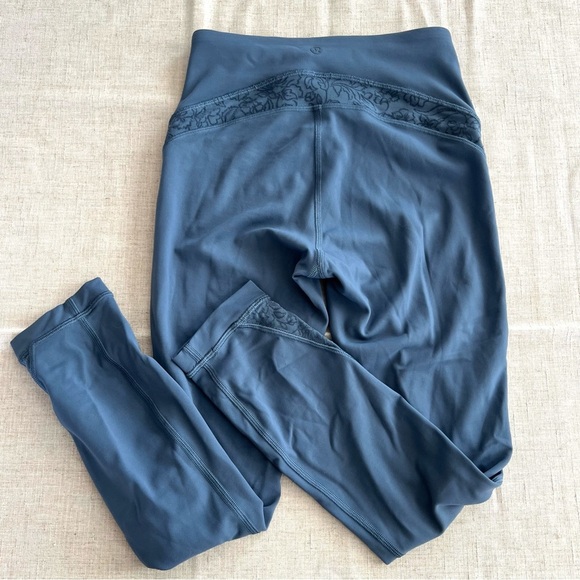 Lululemon Wunder Under Crop High-Rise Flocked Everlux Code Blue - Picture 4 of 8